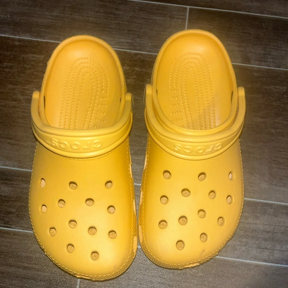 Orange Crocs - Picture 1 of 4